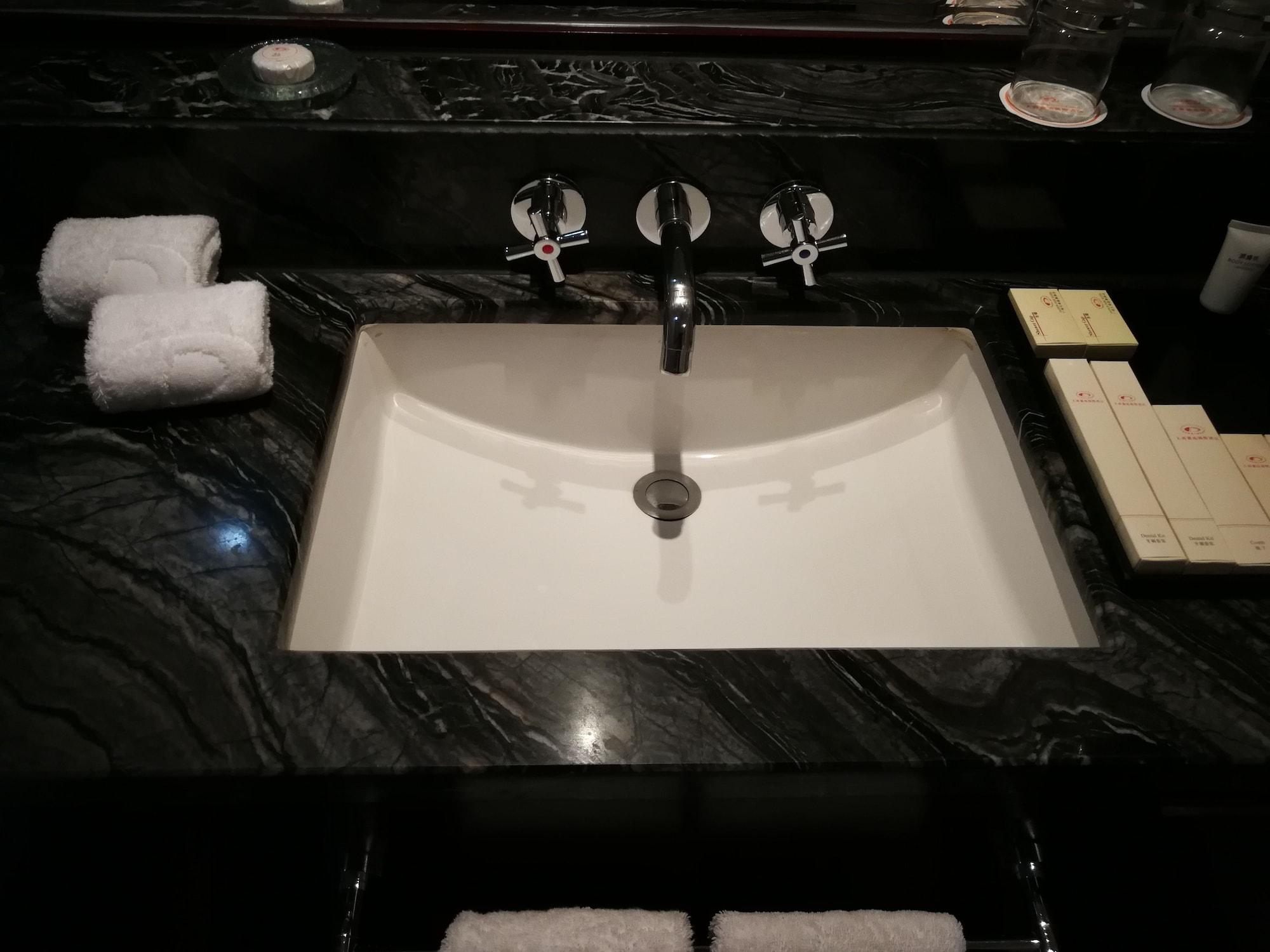 Daysun International Hotel Canton Extérieur photo