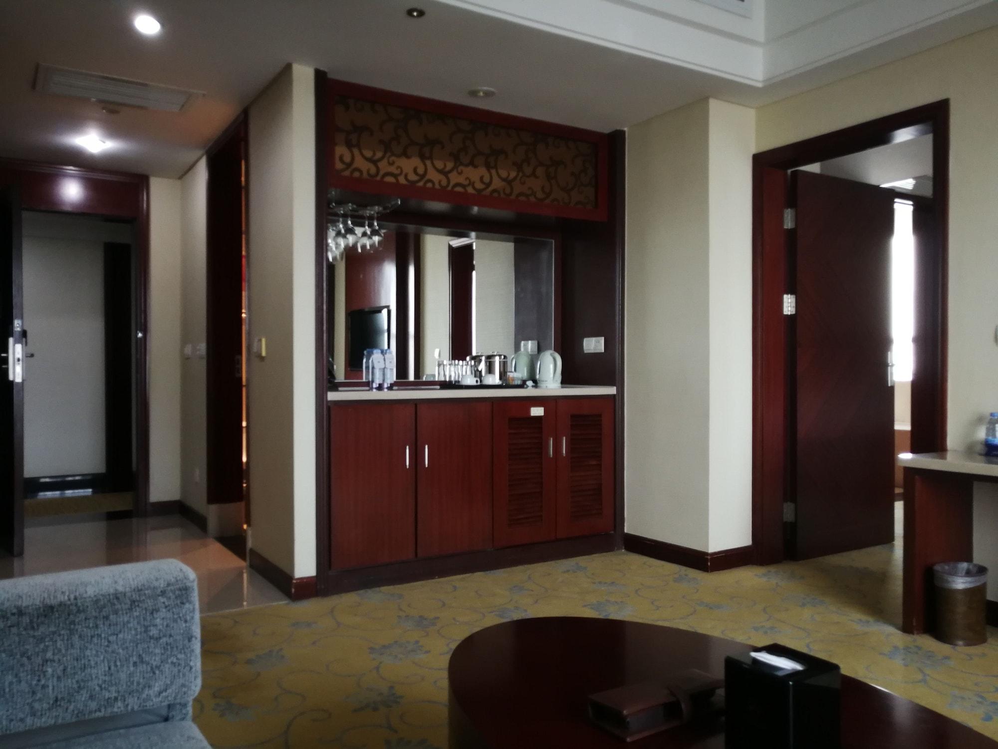 Daysun International Hotel Canton Extérieur photo