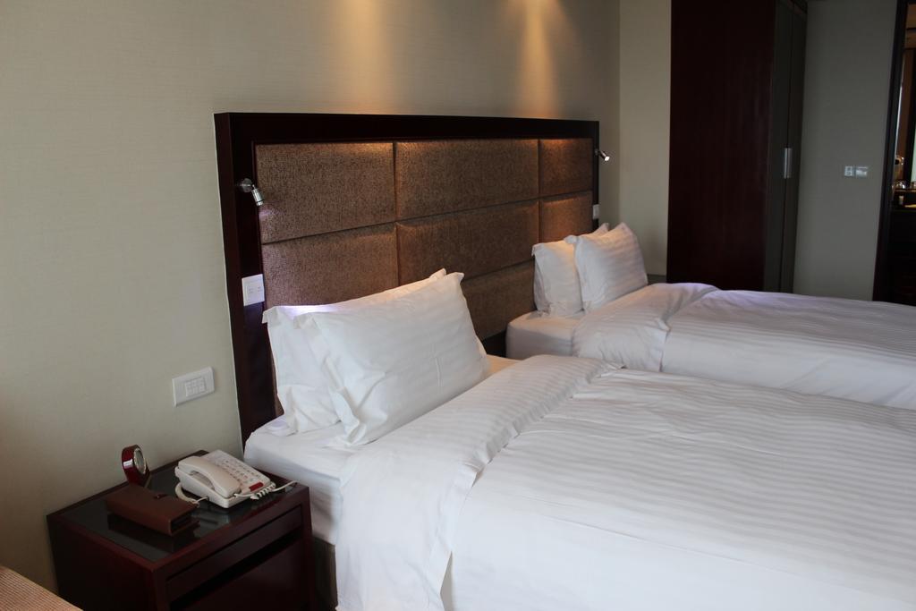 Daysun International Hotel Canton Extérieur photo