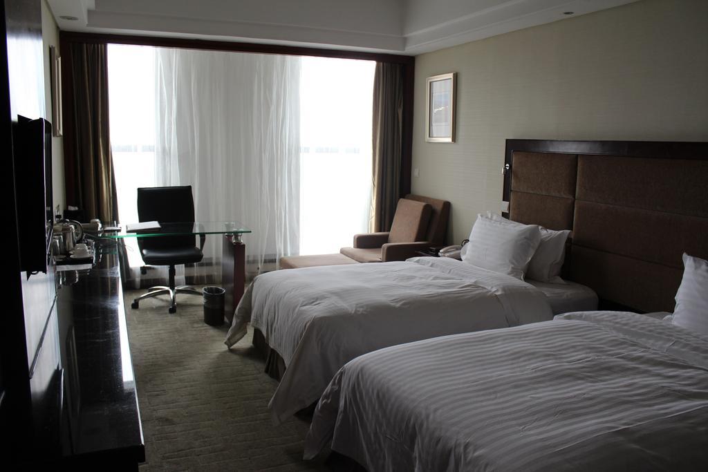 Daysun International Hotel Canton Extérieur photo